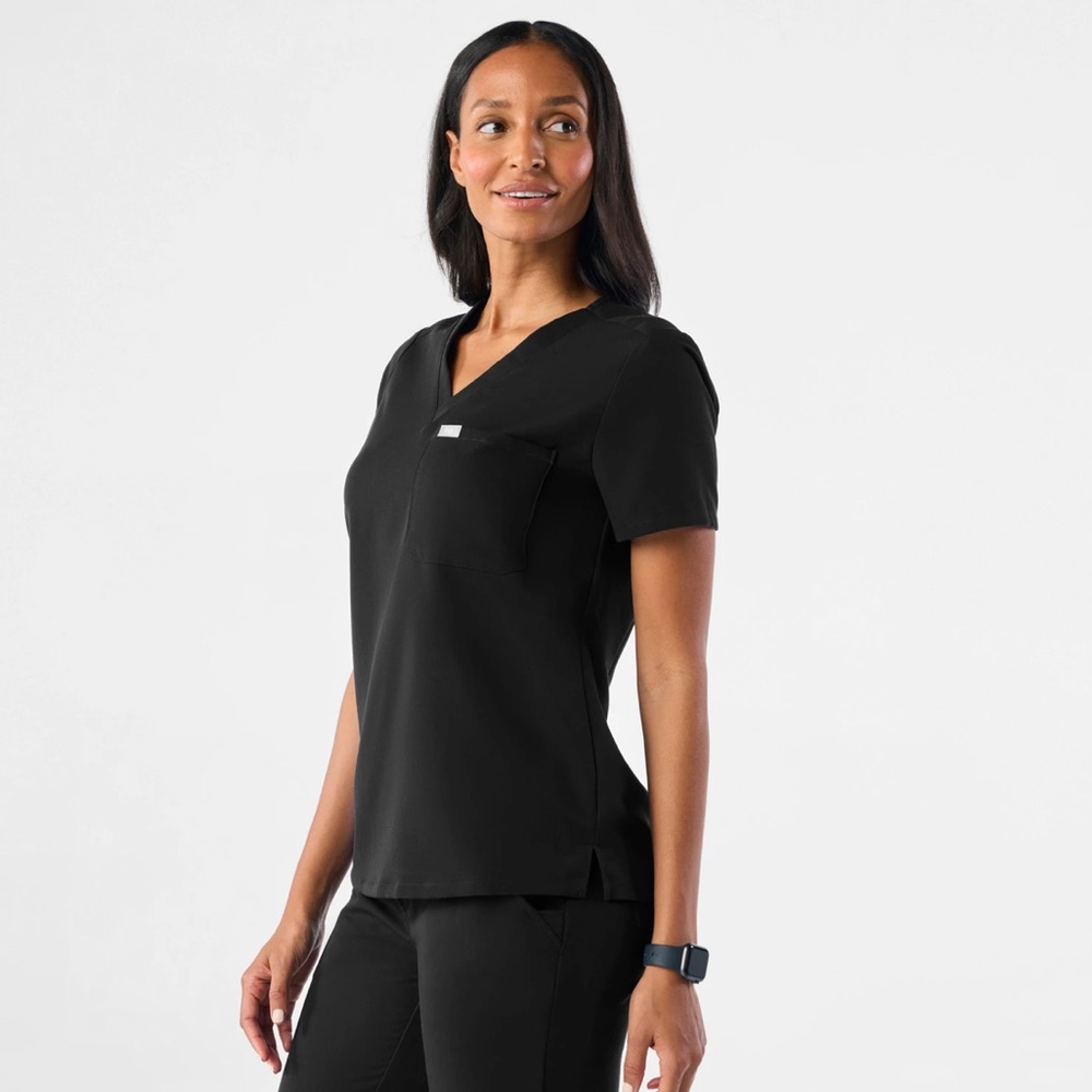 Figs Black Short Sleeve Women's Top